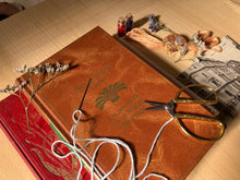 Cargar imagen en el visor de la galería, Taller Libro de Artista 3D : Construcción de obra 3D a partir del libro