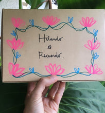 Cargar imagen en el visor de la galería, Kit "Hilando el Recuerdo" 2021 | Puedes elegir entre el Kit "Florece" o el kit "Woman Power"
